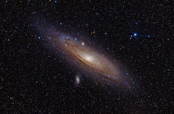 800px-Andromeda_Galaxy_(with_h-alpha).jpg